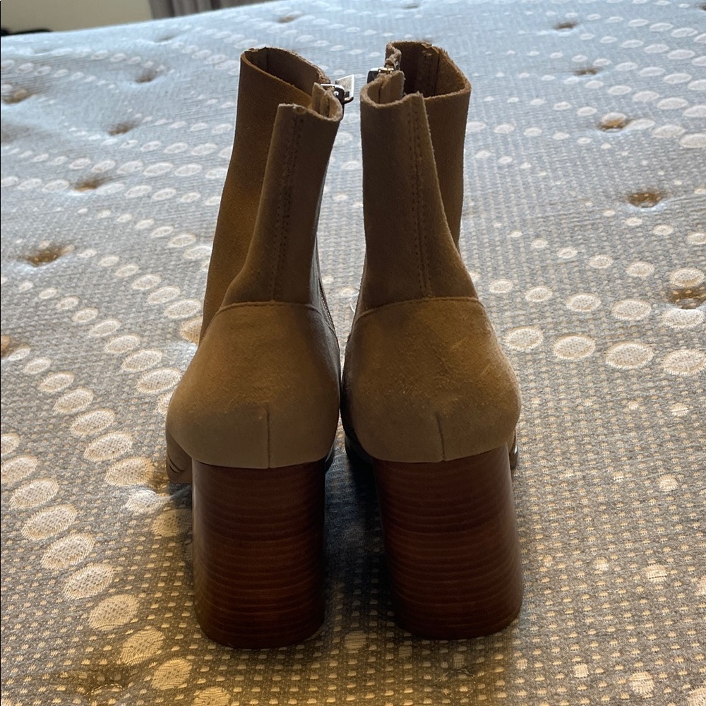 Steve Madden Tan Ankle Booties - Picture 2 of 6